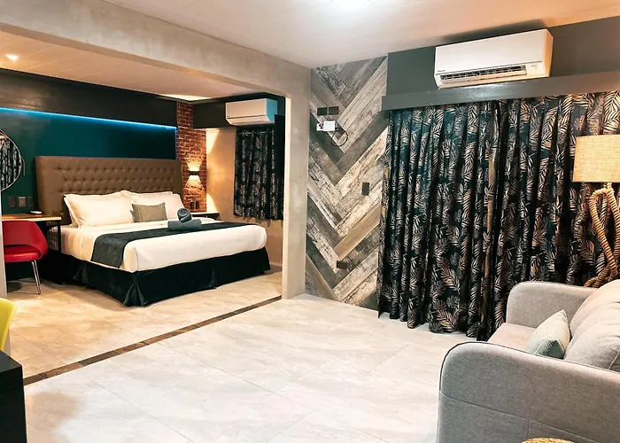 Blue Tulip - 4mins From Mactan Airport Hotel